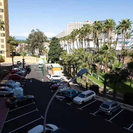 Modern With Pool And Wifi