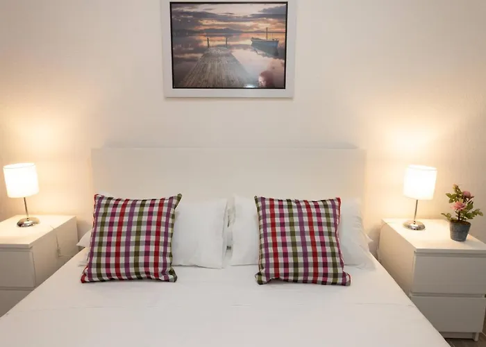 Modern With Pool And Wifi *