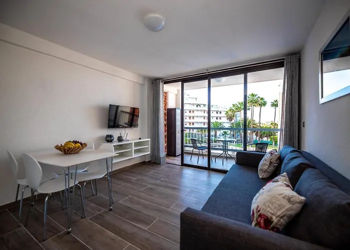 Modern With Pool And Wifi Apartmán