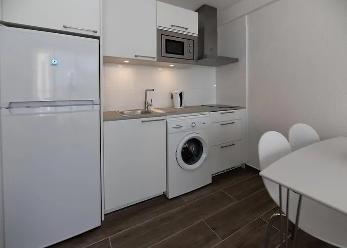 Apartment Modern With Pool And Wifi