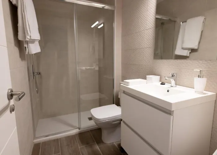 Modern With Pool And Wifi