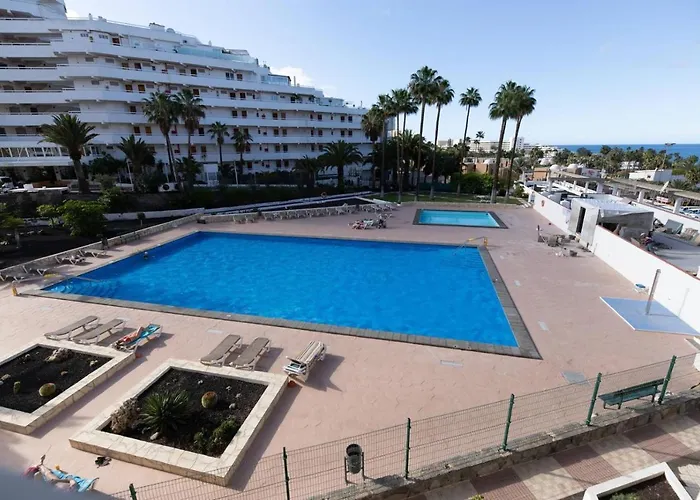 Modern With Pool And Wifi Apartman